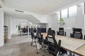 Espace indépendant - 75011 - 54 postes - 22900€