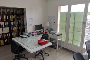 Bureau privé - 93120 - 4 postes - 725€