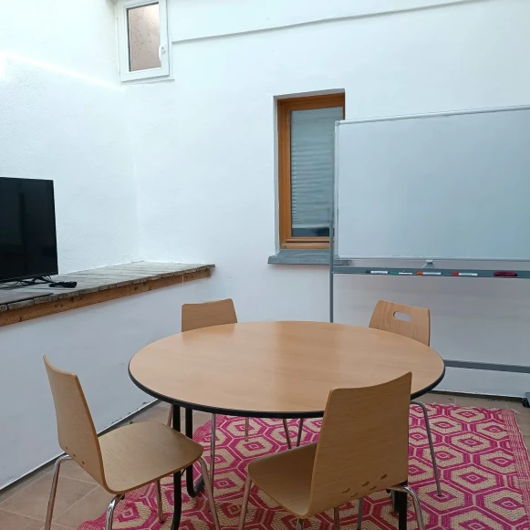 Bureau privé 13 m² 4 postes Location bureau Boulevard Léglize Marseille 13004 - photo 12