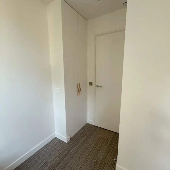 Bureau privé 33 m² 6 postes Location bureau Avenue Denfert Rochereau Paris 75014 - photo 11
