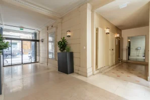 Bureau privé - 75001 - 2 postes - 1590€