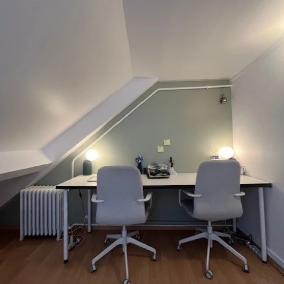 Espace indépendant 10 m² 2 postes Location bureau Rue Paul Escudier Paris 75009 - photo 1