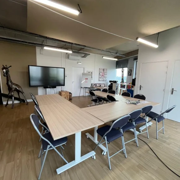 Espace indépendant 85 m² 15 postes Coworking Boulevard Jean Moulin Angers 49100 - photo 6