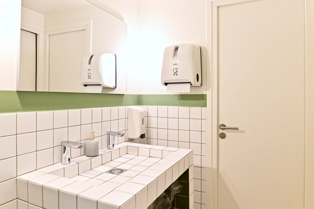 Espace indépendant - 75010 - 24 postes - 13200€