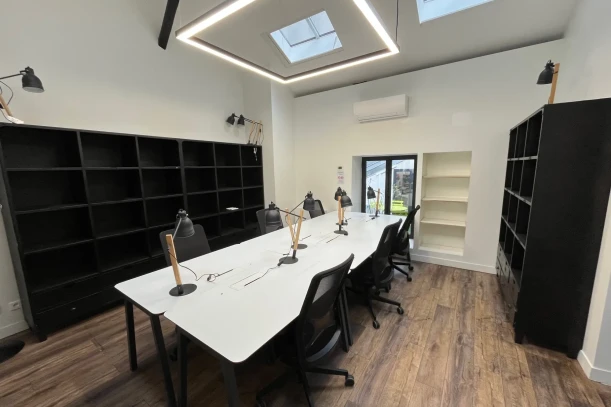 Bureau privé - 75017 - 6 postes - 2280€