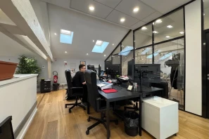 Espace indépendant - 69007 - 30 postes - 9000€