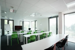 Bureau privé - 73370 - 7 postes - 831.12€