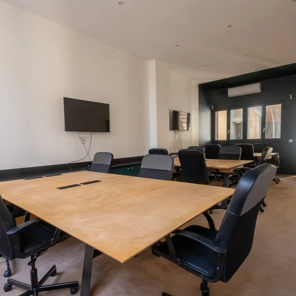 Bureau privé 40 m² 13 postes Location bureau Rue Leyteire Bordeaux 33000 - photo 3