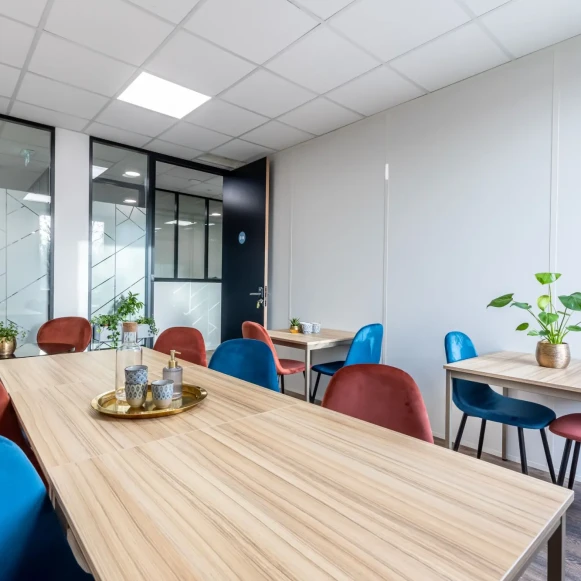 Bureau privé 13 m² 2 postes Coworking Rue Simon Vollant Lambersart 59130 - photo 4