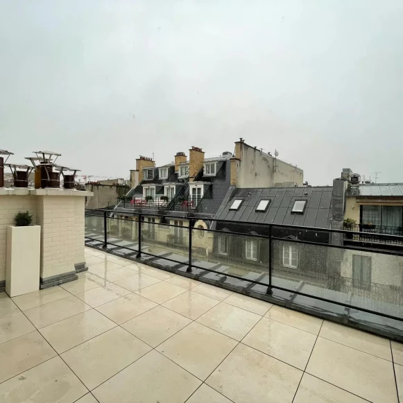 Bureau privé 23 m² 6 postes Location bureau Rue de Caumartin Paris 75009 - photo 4