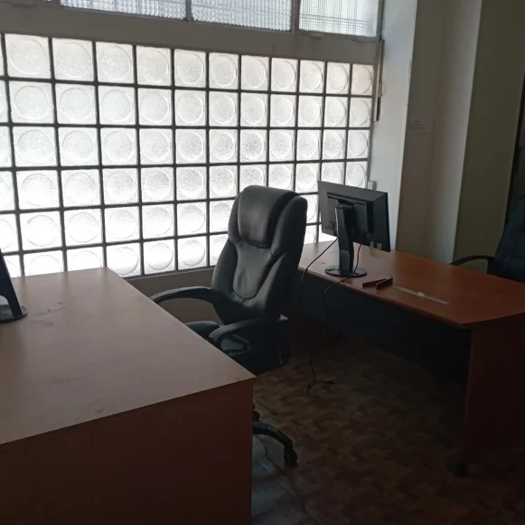 Bureau privé 25 m² 2 postes Location bureau Rue Bargue Paris 75015 - photo 3