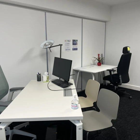 Bureau privé 16 m² 4 postes Location bureau Avenue d'Italie Paris 75013 - photo 3