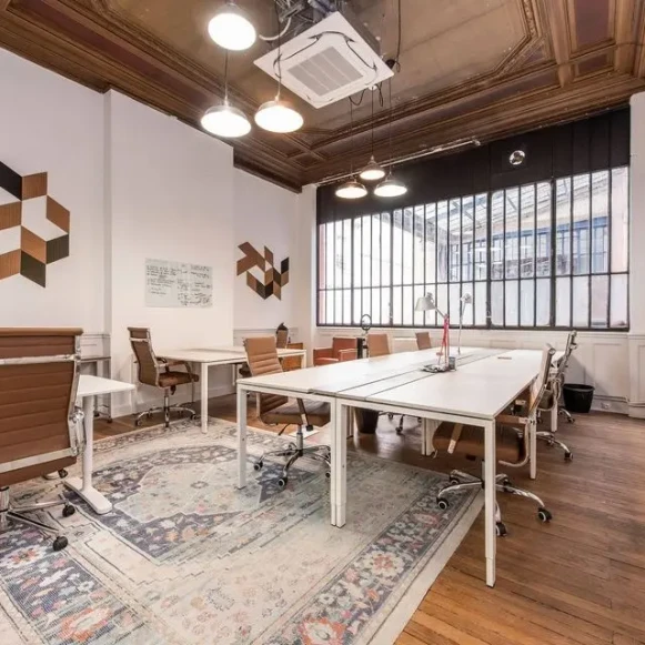 Bureau privé 70 m² 14 postes Coworking Rue Martel Paris 75010 - photo 1