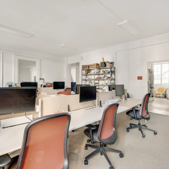 Bureau privé 120 m² 20 postes Location bureau Rue Saint-Fiacre Paris 75002 - photo 7