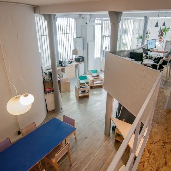 Open Space  3 postes Coworking Rue du Faubourg Saint-Denis Paris 75010 - photo 3