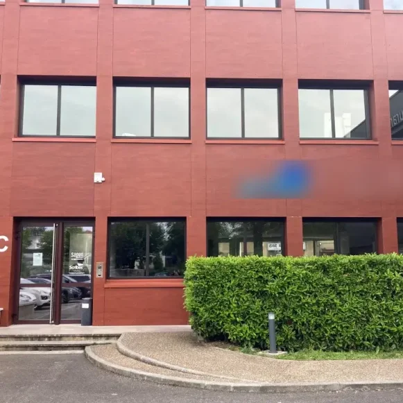 Open Space  30 postes Location bureau Rue Philippe Héron Villefranche-sur-Saône 69400 - photo 1