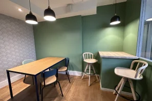 Bureau privé - 75009 - 4 postes - 1400€