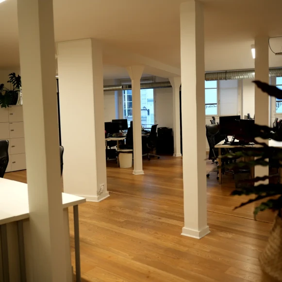 Open Space  6 postes Coworking Rue du Faubourg Montmartre Paris 75009 - photo 6