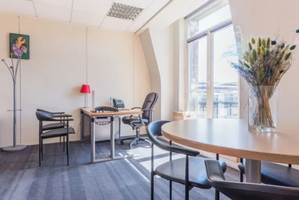 Bureau privé - 75012 - 3 postes - 2996€