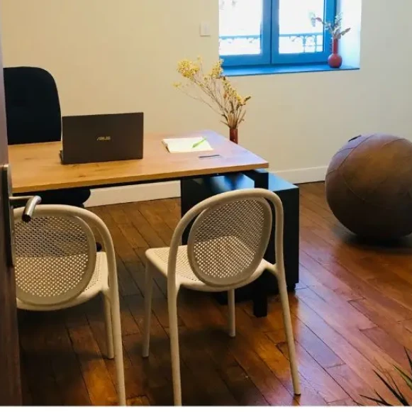 Bureau privé 15 m² 1 poste Coworking Impasse le Quenotin Chagny 71150 - photo 1