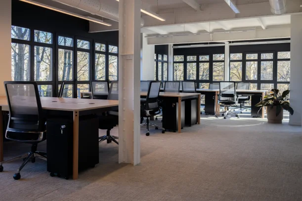 Bureau privé - 75018 - 72 postes - 54000€