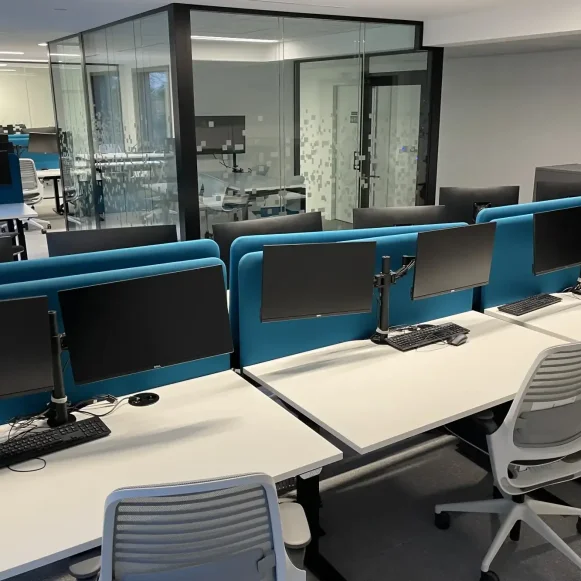 Espace indépendant 800 m² 80 postes Location bureau Avenue de l'Arche Courbevoie 92400 - photo 1