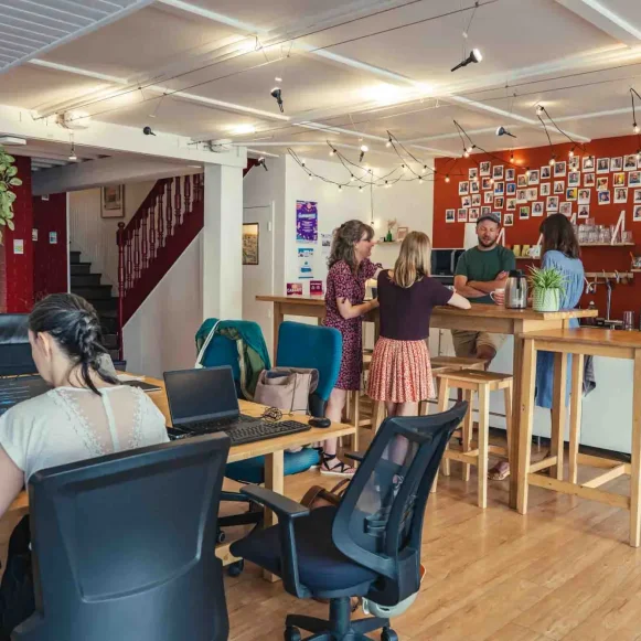 Open Space  10 postes Coworking Carrefour Jouaust Rennes 35000 - photo 4