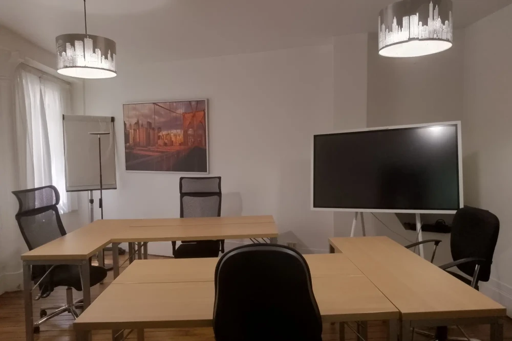 Bureau privé - 75011 - 5 postes - 350€