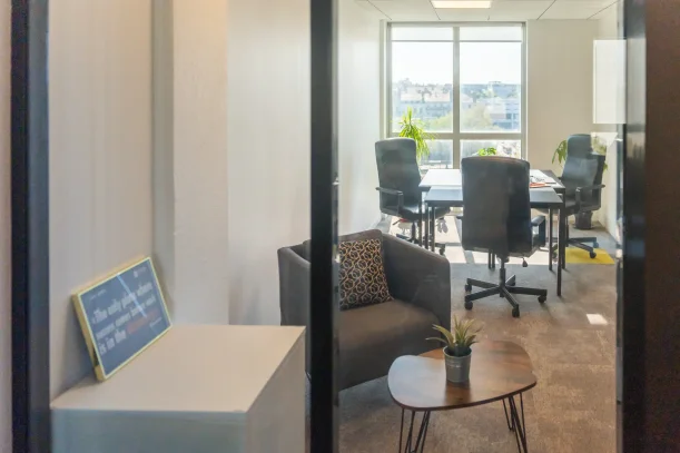 Bureau privé - 69005 - 5 postes - 1700€