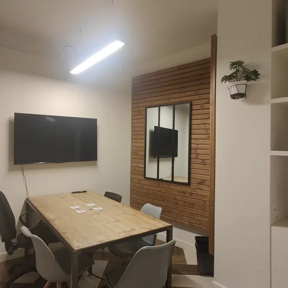 Bureau privé 10 m² 3 postes Coworking Rue Greneta Paris 75002 - photo 1