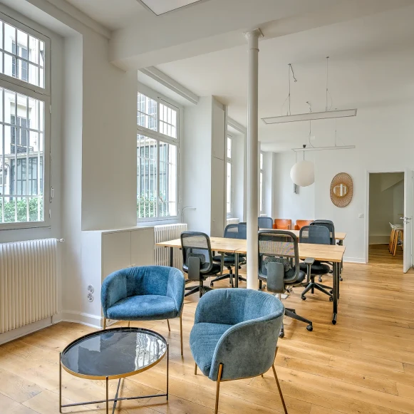 Espace indépendant 356 m² 50 postes Location bureau Rue Croix des Petits Champs Paris 75001 - photo 10