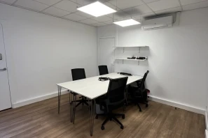 Bureau privé - 75009 - 4 postes - 2200€