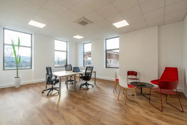 Bureau privé - 93290 - 6 postes - 1500€