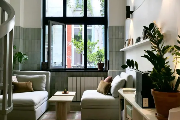 Espace indépendant - 75011 - 7 postes - 3000€
