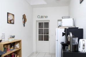 Open Space - 37000 - 10 postes - 209€