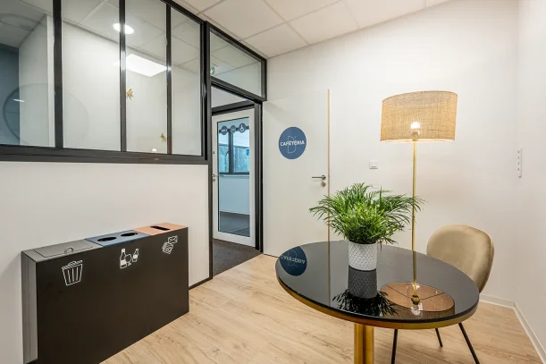 Bureau privé - 67960 - 6 postes - 1591€