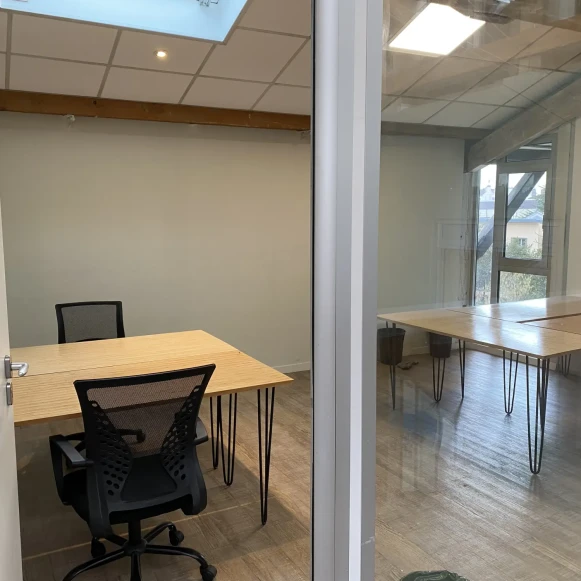 Bureau privé 19 m² 5 postes Location bureau Rue Guy Môquet Malakoff 92240 - photo 9