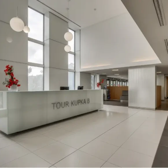 Bureau privé 12 m² 3 postes Coworking Rue Hoche Puteaux 92800 - photo 9