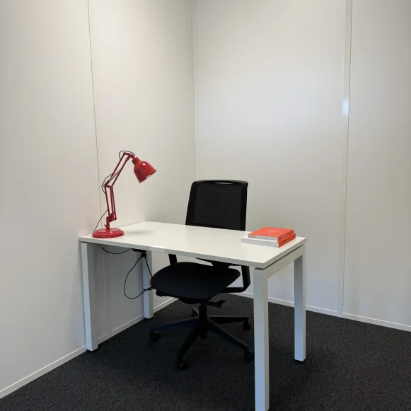 Bureau privé 5 m² 1 poste Coworking Avenue François Pignier Bourg-en-Bresse 01000 - photo 1