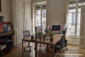 Bureau privé - 69002 - 7 postes - 2000€