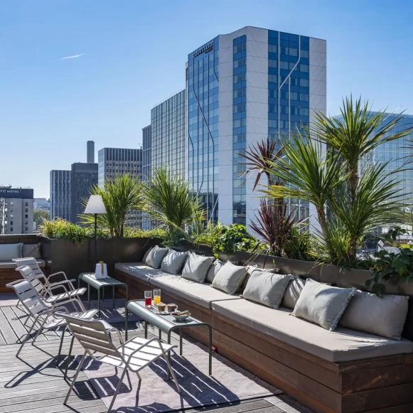 Bureau privé 35 m² 8 postes Coworking Rue Traversière Paris 75012 - photo 1