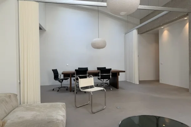 Bureau privé - 75011 - 6 postes - 2100€