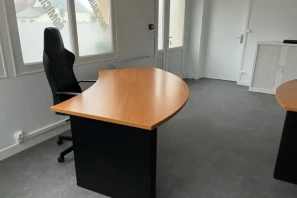 Bureau privé - 50270 - 2 postes - 800€
