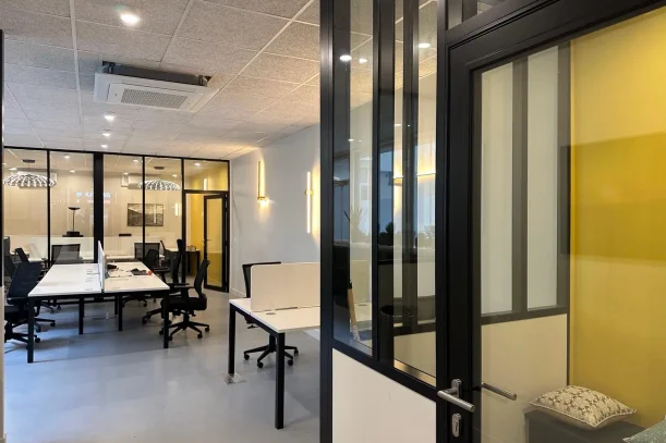 Espace indépendant - 75010 - 20 postes - 9500€