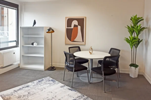 Bureau privé - 67000 - 4 postes - 2100€