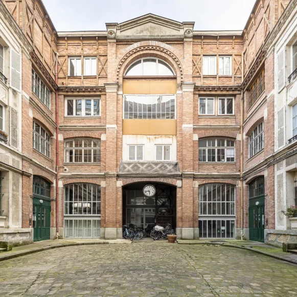 Espace indépendant 200 m² 36 postes Location bureau Rue Louis Blanc Paris 75010 - photo 6