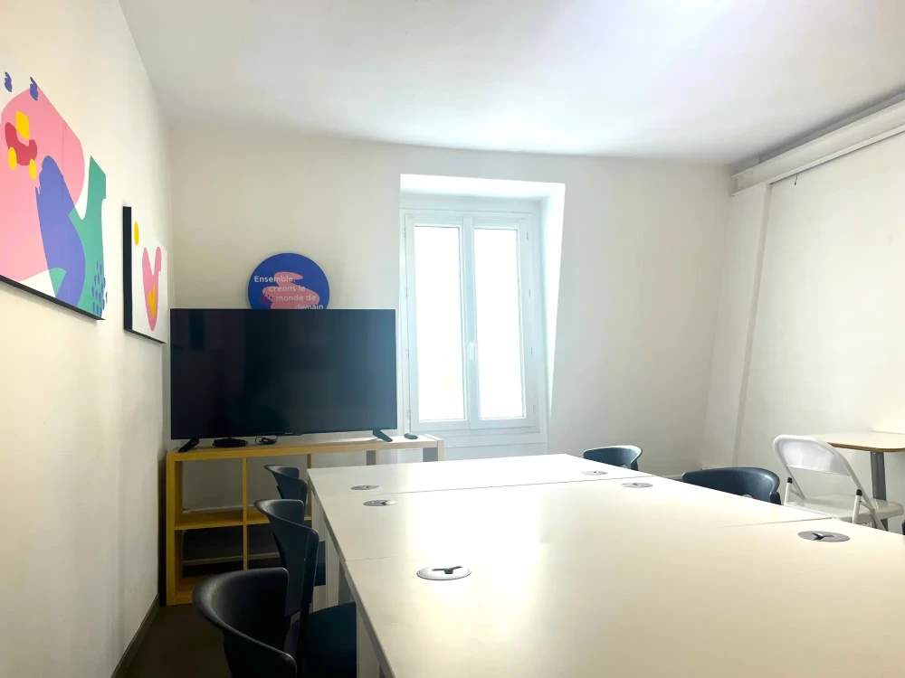 Espace indépendant - 75012 - 80 postes - 24000€