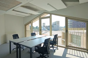 Bureau privé - 33800 - 4 postes - 1720€