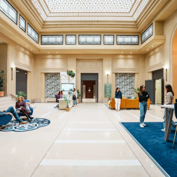Bureau privé 14 m² 4 postes Coworking Rue de Londres Paris 75009 - photo 6