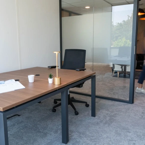 Bureau privé 12 m² 2 postes Coworking Rue Evariste Galois Biot 06410 - photo 11
